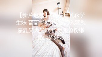 肉感大奶骚熟女，洗完澡吃点水果再开操