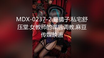  熟女大姐吃鸡舔菊花 撅着屁屁被无套操屁眼 大奶子 鲍鱼肥厚