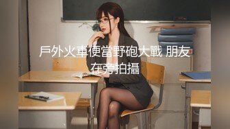 KTV女厕偷拍碎花裙美女的小嫩B