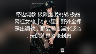  G奶肉感极品美女，吊带小背心多兜不住，无毛一线天肥穴，振动棒猛捅自慰，高潮流出白浆